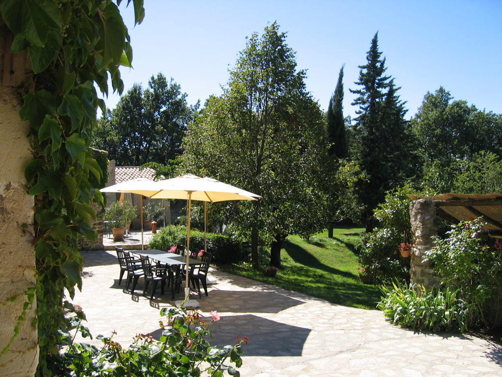 Bed and Breakfast La Pacha Saint-Montan Esterno foto