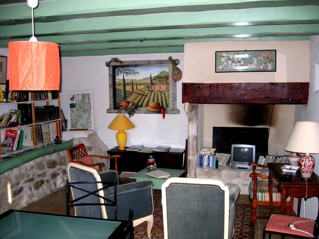 Bed and Breakfast La Pacha Saint-Montan Esterno foto