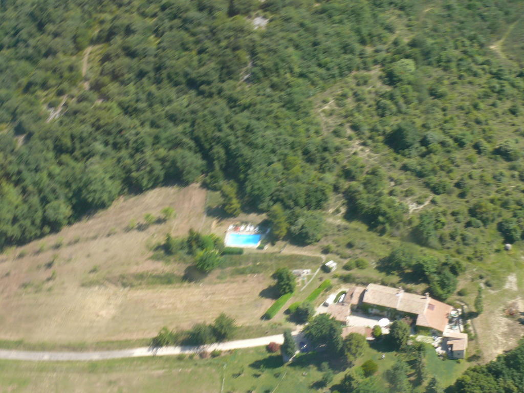 Bed and Breakfast La Pacha Saint-Montan Esterno foto