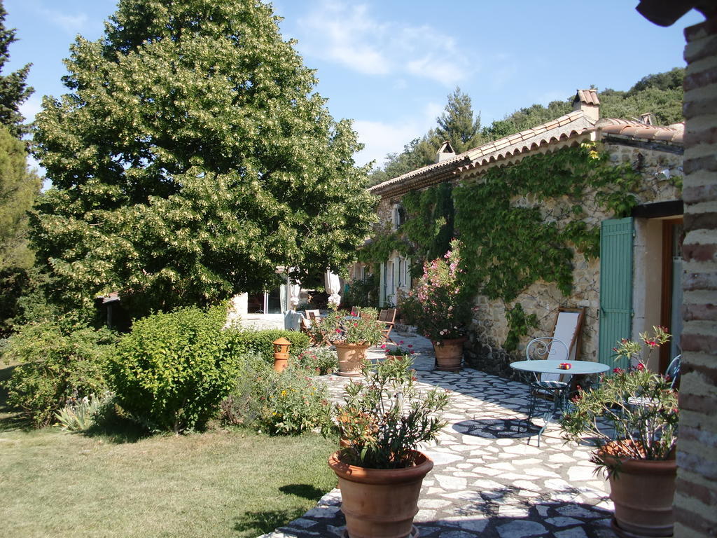 Bed and Breakfast La Pacha Saint-Montan Esterno foto